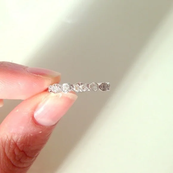 Tiffany and co platinum band - Picture 3 of 5